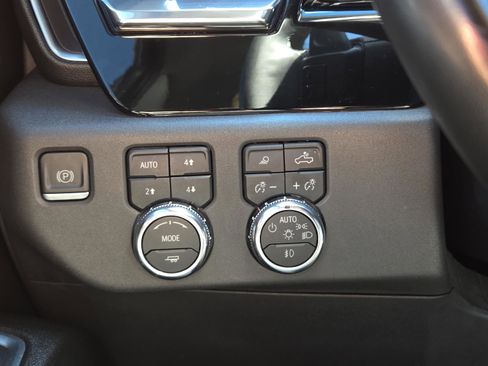 Used 2023 GMC Sierra 1500 SLT w/ SLT Premium Package image 26