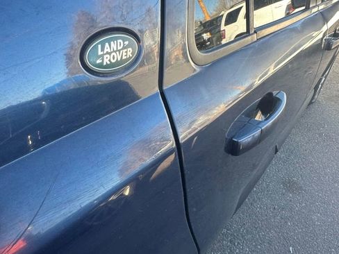 Used 2013 Land Rover LR2 HSE image 24