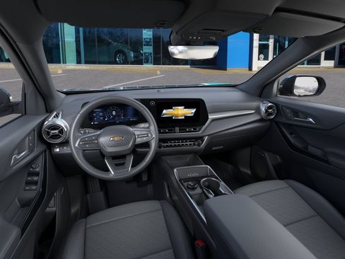 New 2026 Chevrolet Equinox LT w/ Convenience Package II FWD image 15