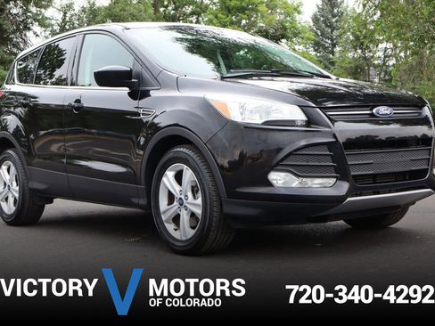Used 2016 Ford Escape SE w/ SE Cold Weather Package image 1