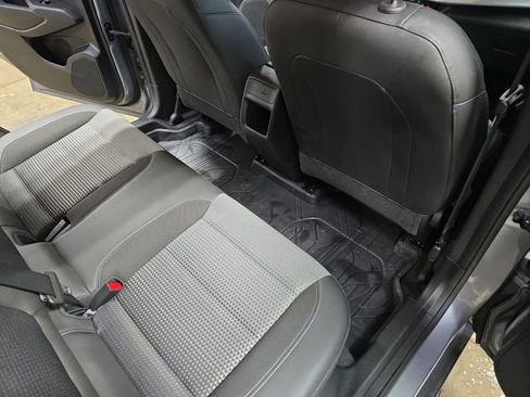 Used 2024 Chevrolet Trax LT image 11