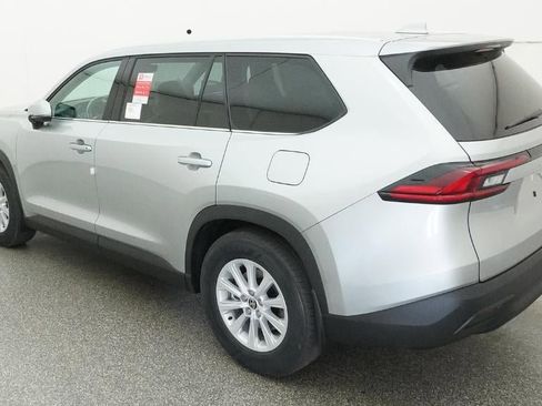 New 2026 Toyota Grand Highlander XLE image 5