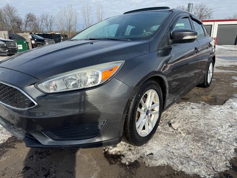 Used 2016 Ford Focus SE image 9