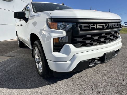 Used 2023 Chevrolet Silverado 1500 Custom image 6