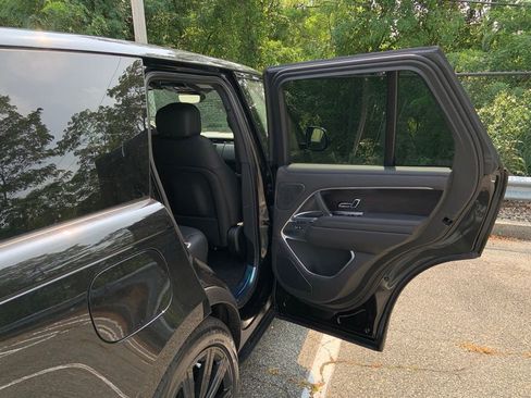 New 2025 Land Rover Range Rover SE image 16