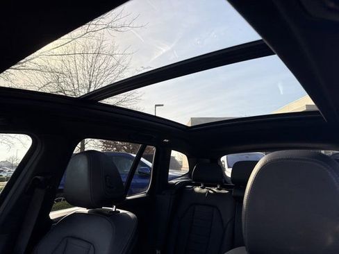 Used 2021 BMW X3 xDrive30i w/ Premium Package image 9