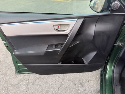 Used 2016 Toyota Corolla LE image 26