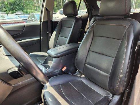 Used 2018 Chevrolet Equinox Premier FWD image 8