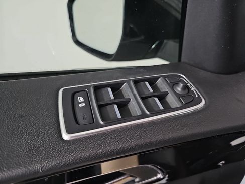 Used 2020 Jaguar F-PACE Premium AWD/4WD image 28