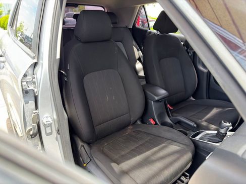 Used 2023 Hyundai Venue SE w/ Cargo Package FWD image 28