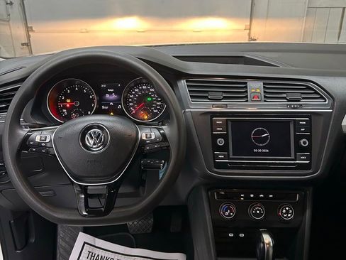 Used 2021 Volkswagen Tiguan S FWD image 27