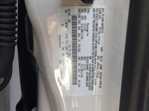 Used 2016 Ford Focus Titanium FWD image 33
