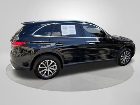 Used 2023 Mercedes-Benz GLC 300 4MATIC w/ Exclusive Trim Package image 7