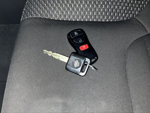 Used 2019 Nissan Frontier PRO-4X image 36