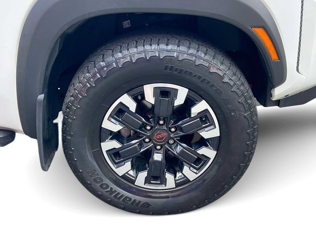 Used 2023 Nissan Frontier PRO-4X w/ Technology Package AWD/4WD image 9