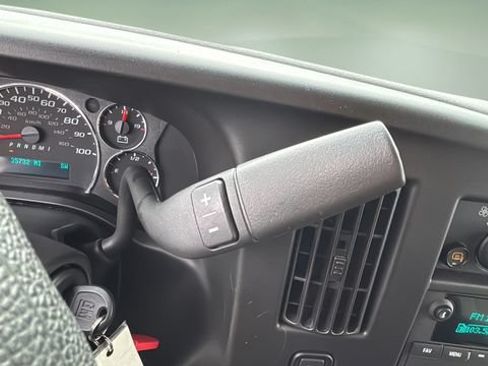 Used 2024 Chevrolet Express 3500 LT w/ LT Preferred Equipment Group RWD image 24