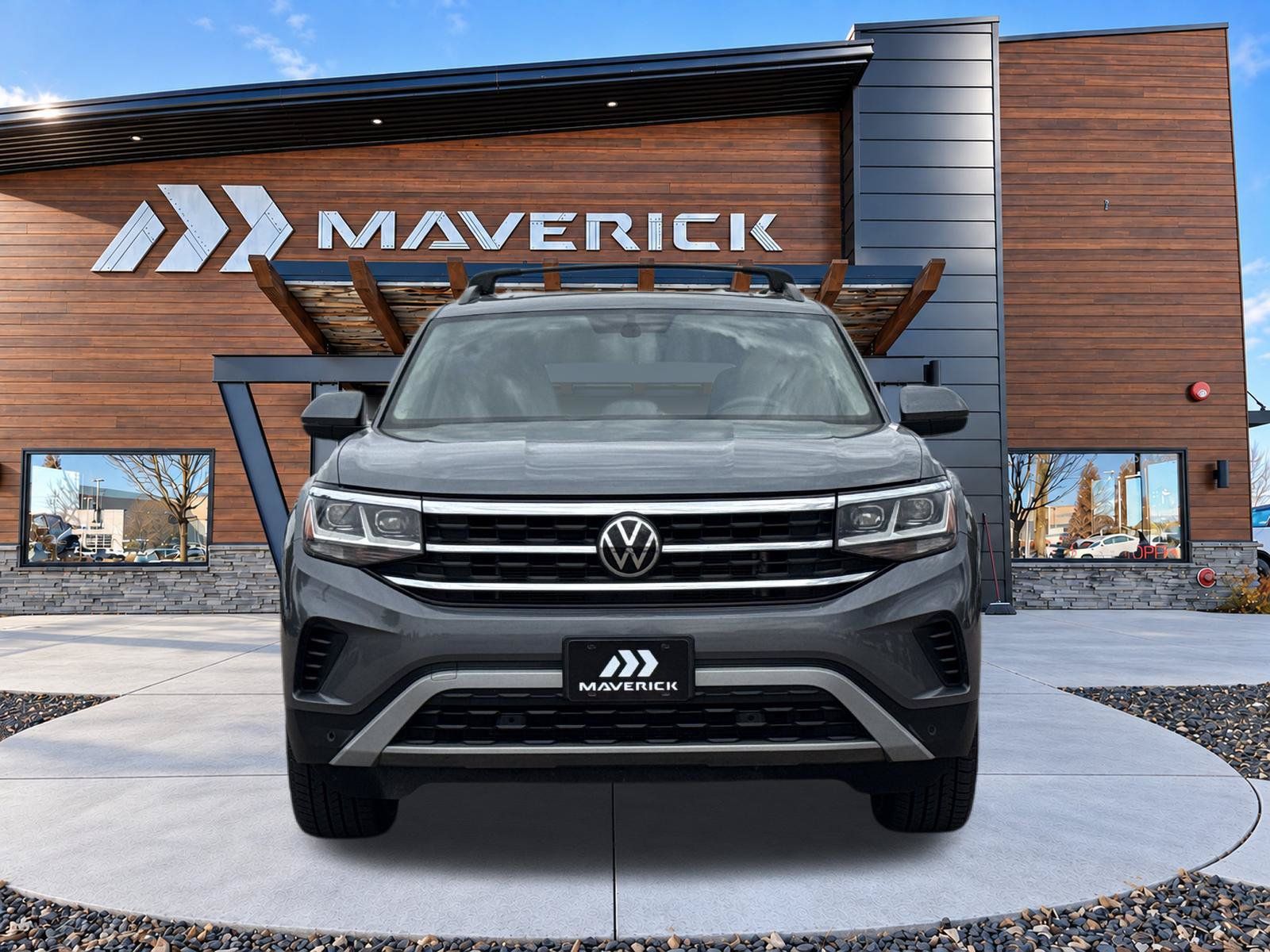 Used 2022 Volkswagen Atlas SE w/ Panoramic Sunroof Package AWD/4WD image 3