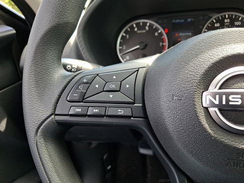 Used 2025 Nissan Sentra S FWD image 20