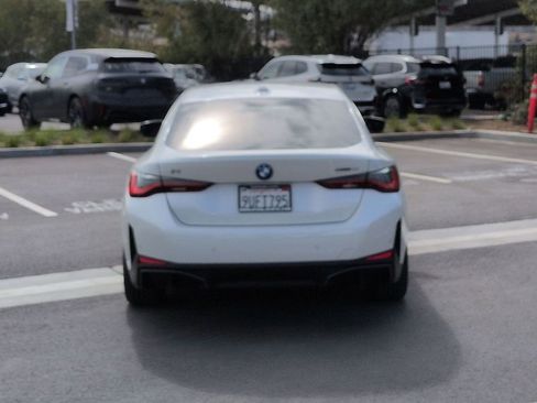 Used 2025 BMW i4 eDrive40 w/ Premium Package image 7