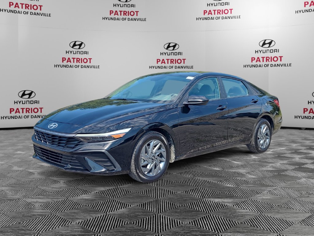 Used 2024 Hyundai Elantra SEL FWD image 7