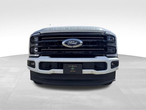 Used 2026 Ford F350 Platinum w/ FX4 Off-Road Package AWD/4WD image 5