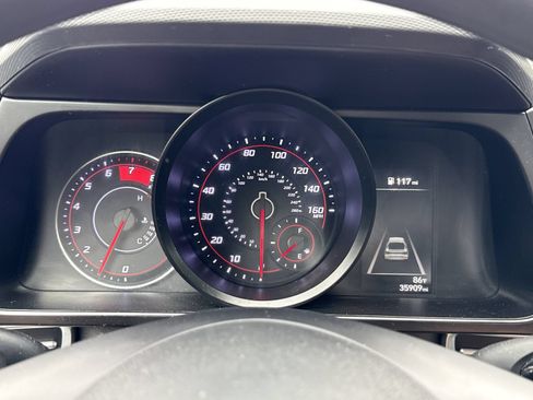 Used 2023 Hyundai Elantra SEL FWD image 17