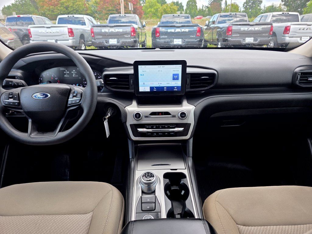 Used 2022 Ford Explorer 4WD image 5