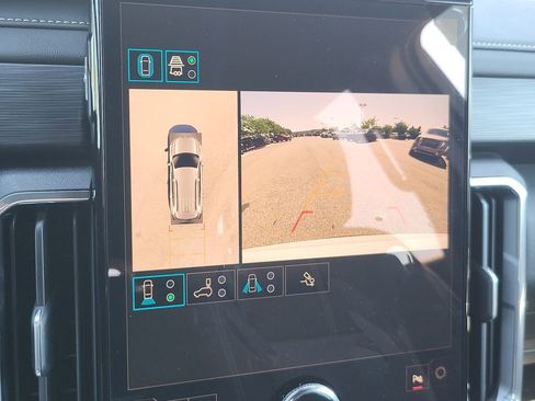 New 2026 GMC Acadia Elevation image 26