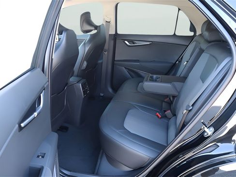 Used 2024 Kia Niro Wind image 18