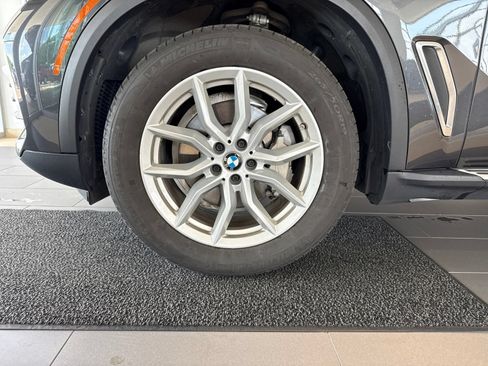 Used 2023 BMW X5 xDrive40i w/ Luxury Seating Package AWD/4WD image 11