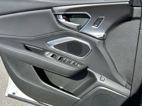 New 2025 Acura RDX SH-AWD image 26