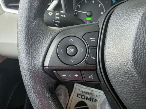 Used 2024 Toyota Corolla LE FWD image 22
