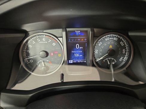 Used 2019 Toyota Tacoma TRD Sport w/ Technology Package image 17