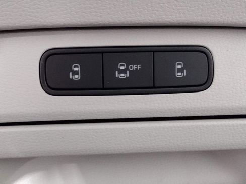 New 2025 Volkswagen ID. Buzz 1st Edition image 39