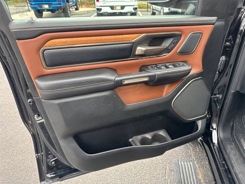Used 2022 RAM 1500 Limited image 11