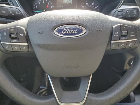 Used 2020 Ford Escape SE image 17