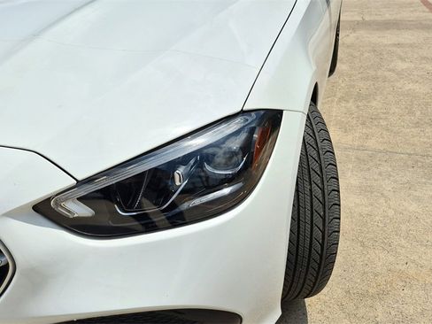 Used 2023 Mercedes-Benz C 300 4MATIC Sedan image 10