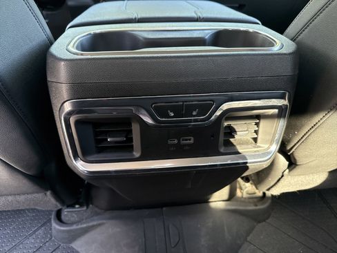 Used 2024 Chevrolet Silverado 2500 LTZ w/ LTZ Convenience Package image 27