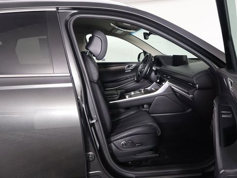 Used 2024 Genesis GV80 2.5T image 28