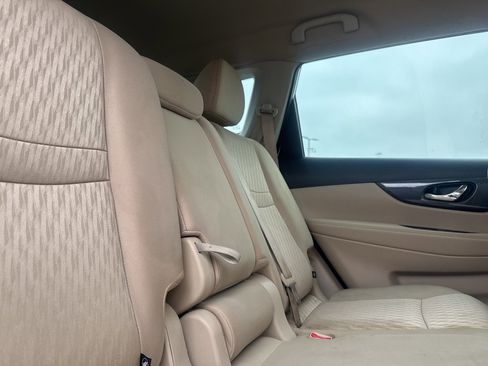 Used 2017 Nissan Rogue S image 24