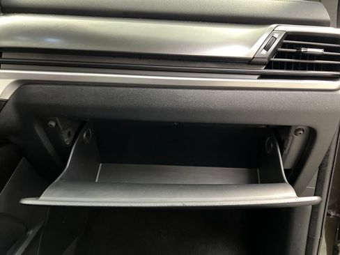 Used 2025 Kia Telluride S FWD image 35