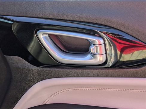 Used 2024 Jeep Compass Limited image 34