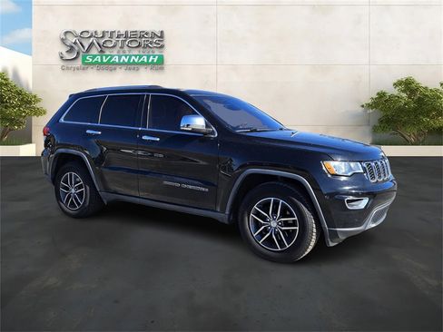 Used 2018 Jeep Grand Cherokee Limited image 7