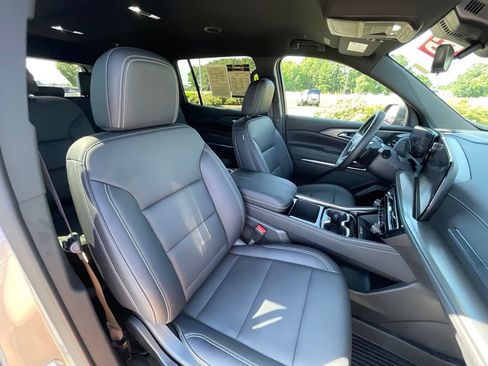 Used 2026 Chevrolet Traverse LT w/ Midnight/Sport Edition AWD/4WD image 31