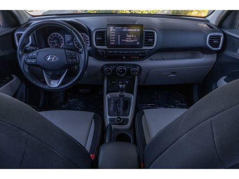 Used 2021 Hyundai Venue SEL w/ Cargo Package image 12