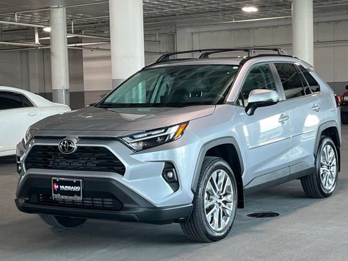 Used 2025 Toyota RAV4 XLE Premium w/ Weather Package AWD/4WD image 4