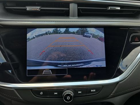 Certified 2023 Buick Encore GX Preferred FWD image 25