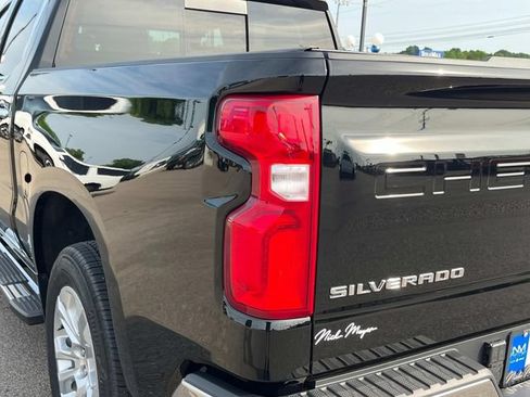 New 2026 Chevrolet Silverado 1500 LTZ w/ LTZ Premium Package RWD image 13