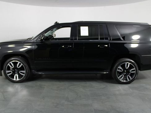 Used 2020 Chevrolet Suburban Premier w/ RST 6.2L Performance Edition AWD/4WD image 11
