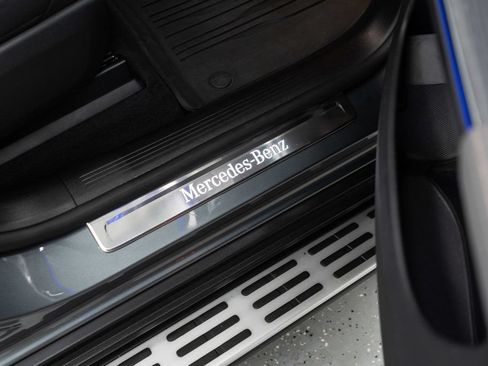 Used 2023 Mercedes-Benz EQS 450+ 4MATIC SUV w/ Exclusive Trim Package image 19